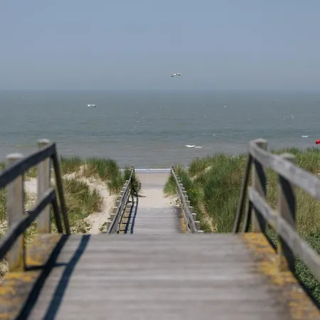 Peaceful Getaway Near De Haan