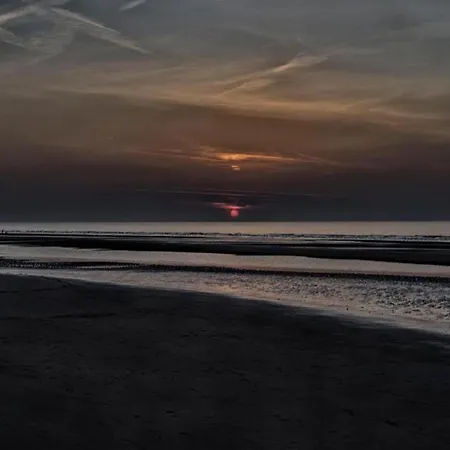 Peaceful Getaway Near *